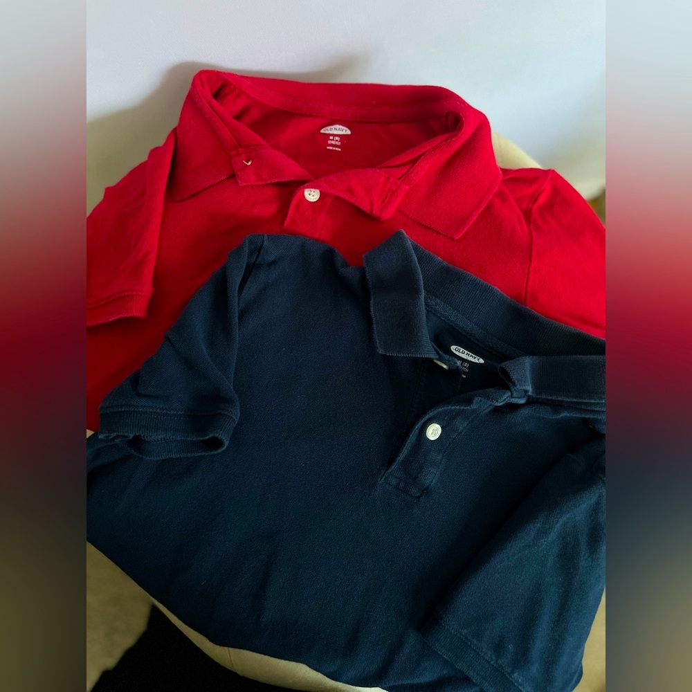 Bundle of 2 Old Navy polos for boys in navy and red